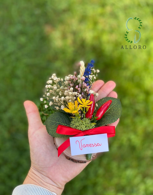 Segnaposto per Festa di Laurea con Fiori Misti su Base di Legno Circol –  CDalloro